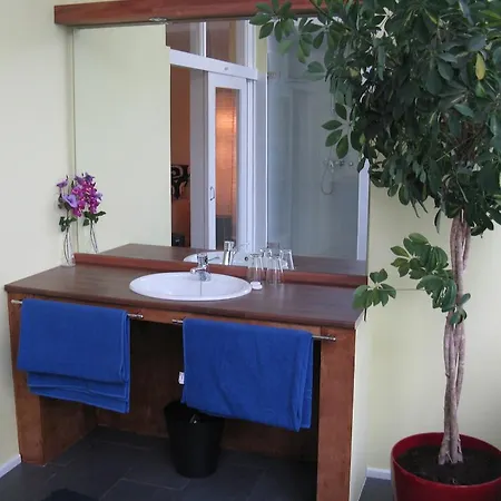 Het Gele Huis Bed & Breakfast